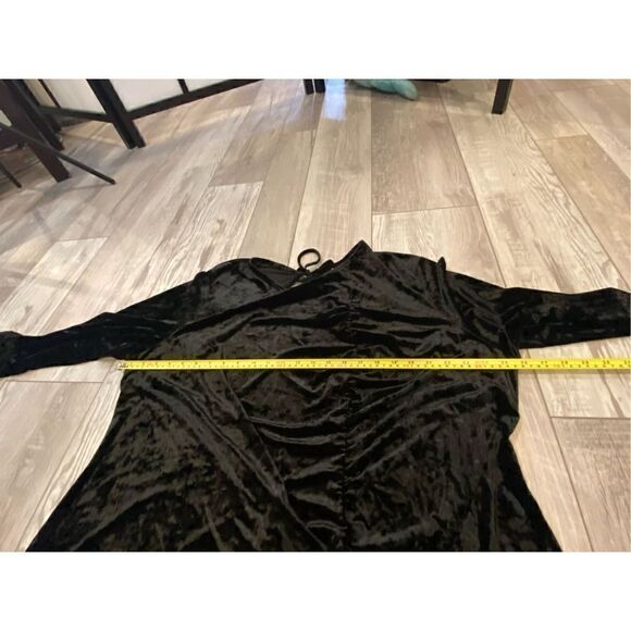 Future Collective faux crushed velvet, black long maxi dress size 3X - Picture 10 of 12